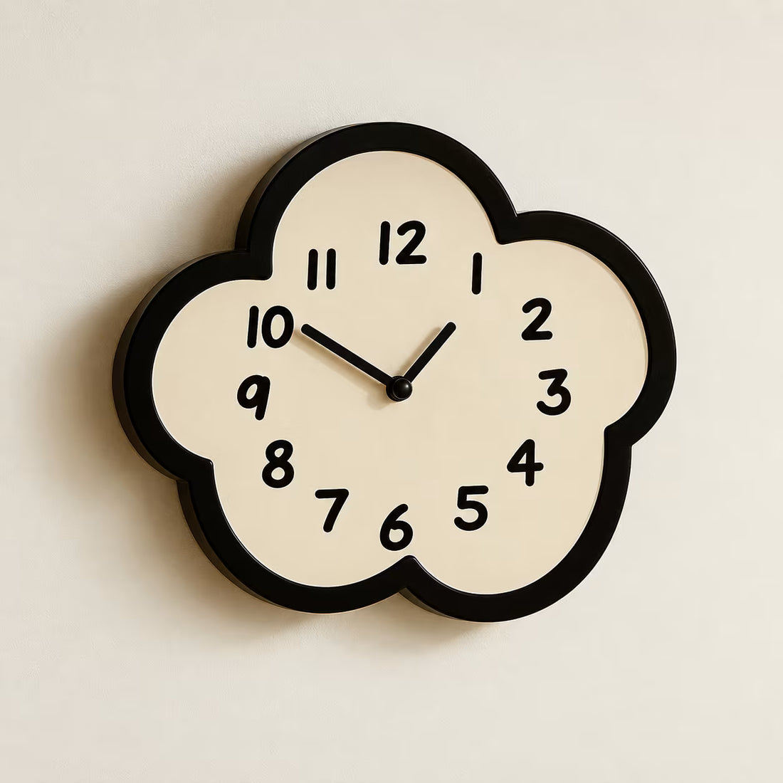 Small cloud shaped wall clock, 20 x 27cm