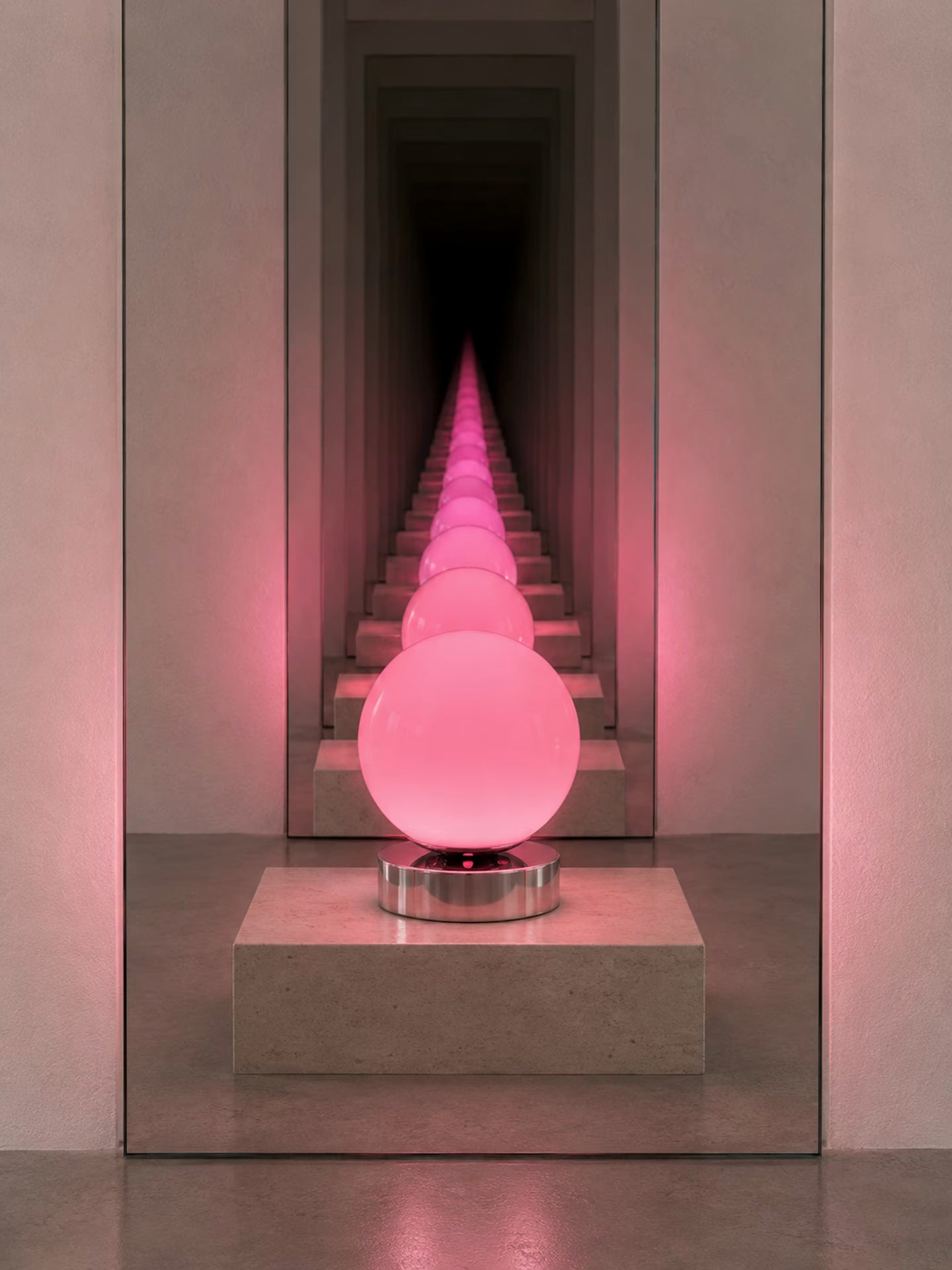 Nova Aurora ambient glass lamp with warm, neutral and white light