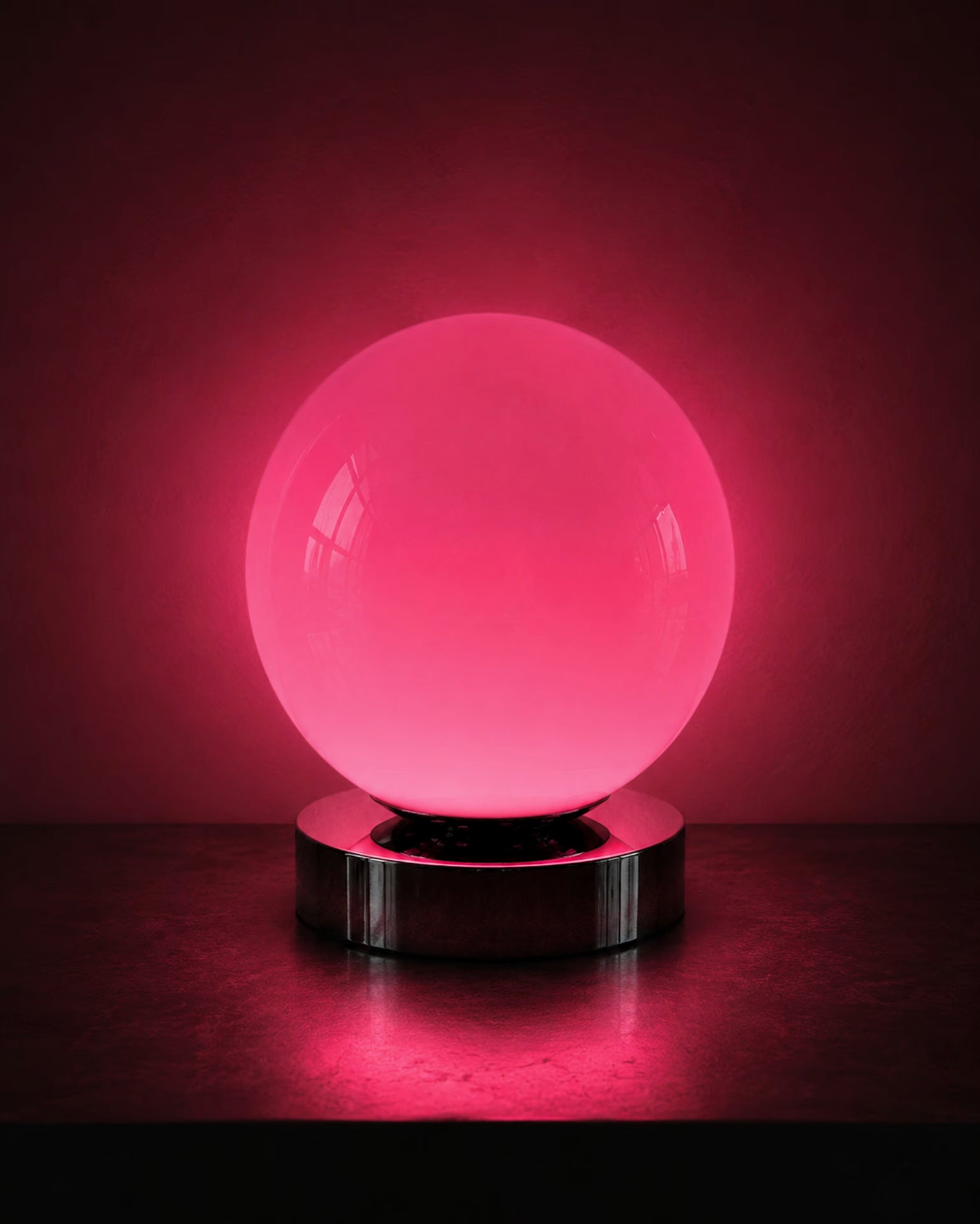 Pink Nova Aurora USB table lamp with integrated LED