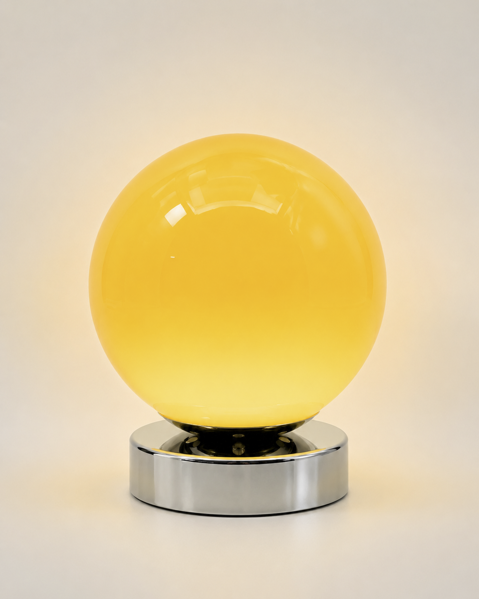 Nova Corona ambient glass lamp with warm, neutral and white light