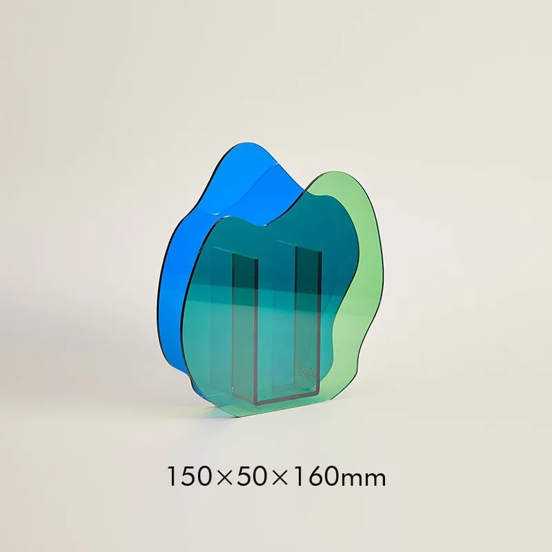 Curved acrylic profile of the Waveform Vase
