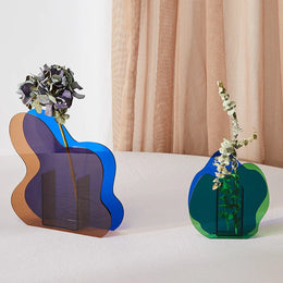 Waveform Acrylic Vase collection product view