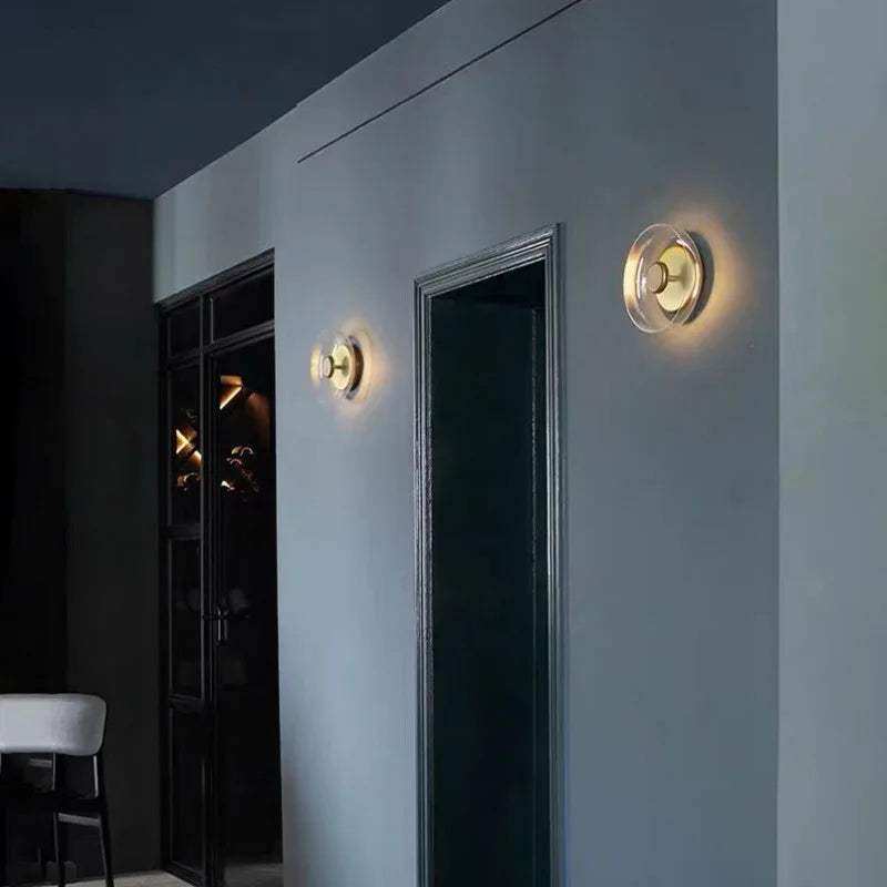 Glass wall lamp with compact 9.5cm projection