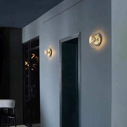 Glass wall lamp with compact 9.5cm projection