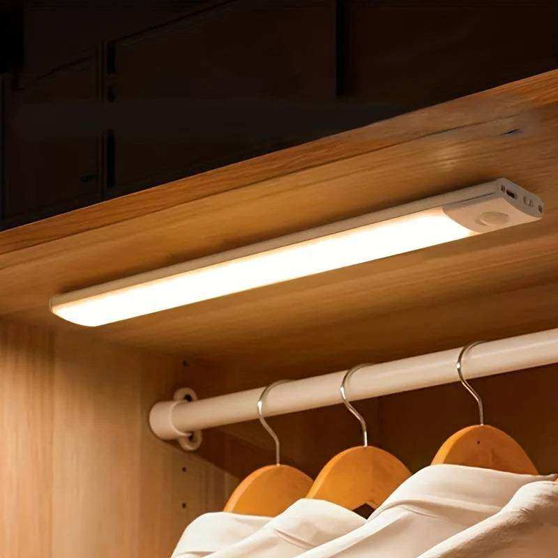 SimpleStick rechargeable motion sensor cabinet light in black