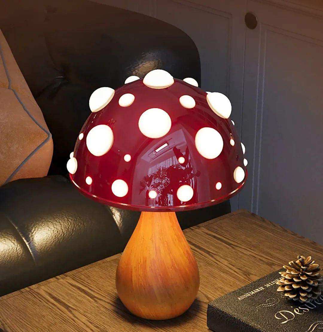 Shiitake lamp with wood-effect base and warm ambient light