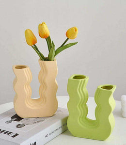 Wavy Wonder Vase with fresh flower stems