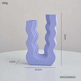 Wavy Wonder Vase side product view