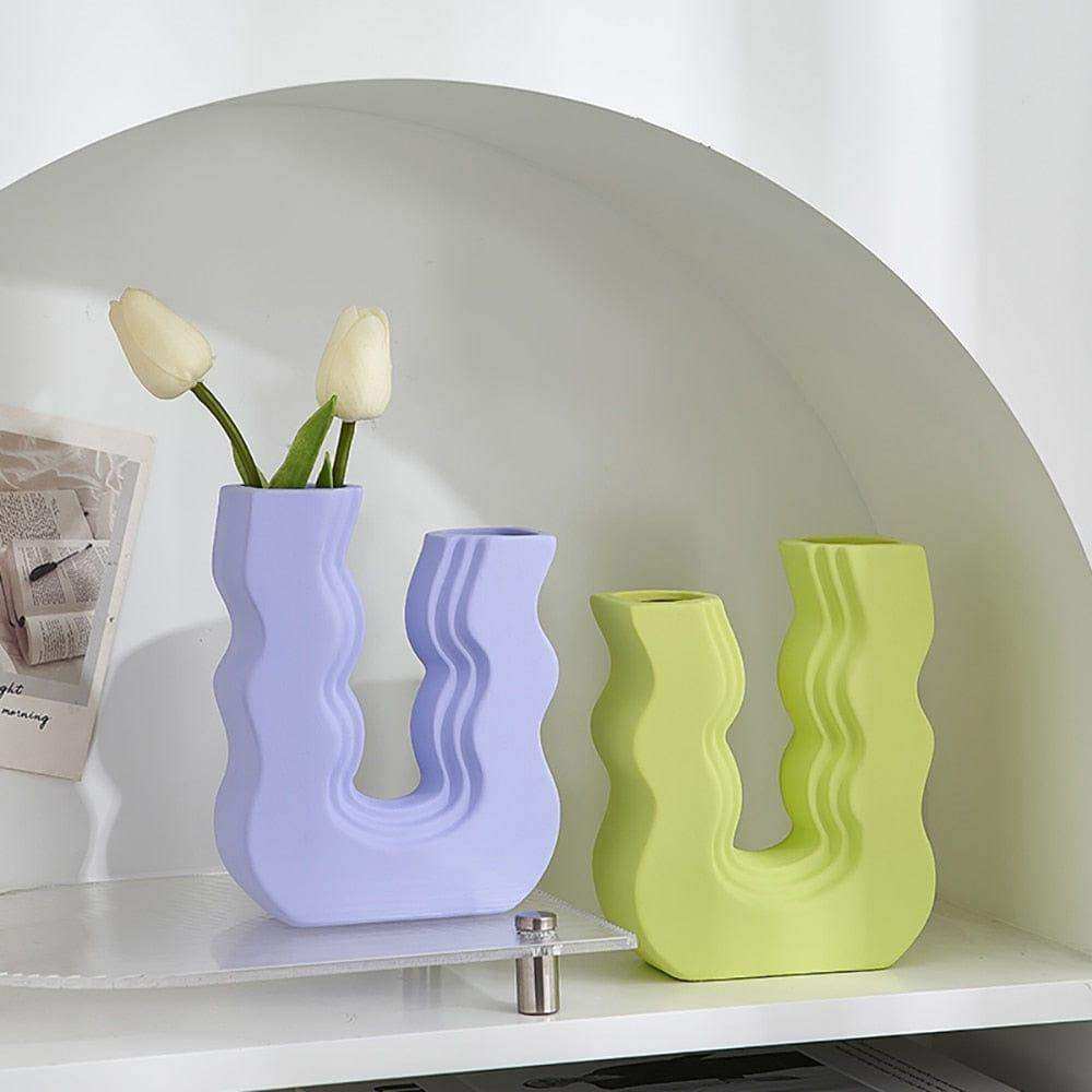 Cream Wavy Wonder ceramic vase